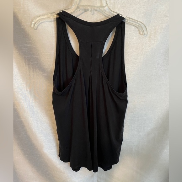 LuluLemon Athletica Yogi Racer  Back Black Ladies 6 - Picture 9 of 12